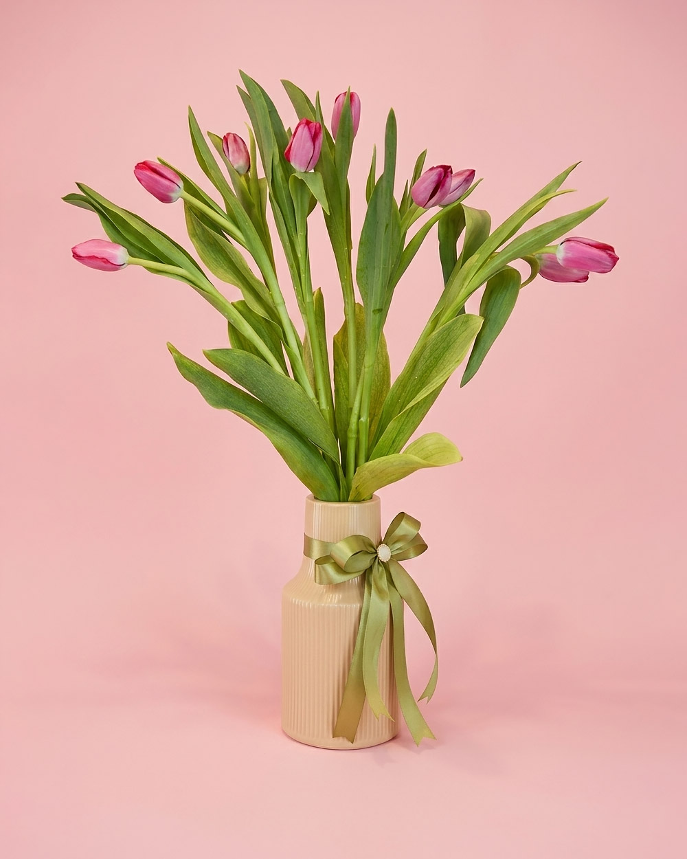 tulipanes-naturales-florero-dia-madre Love Always - Imagen 1